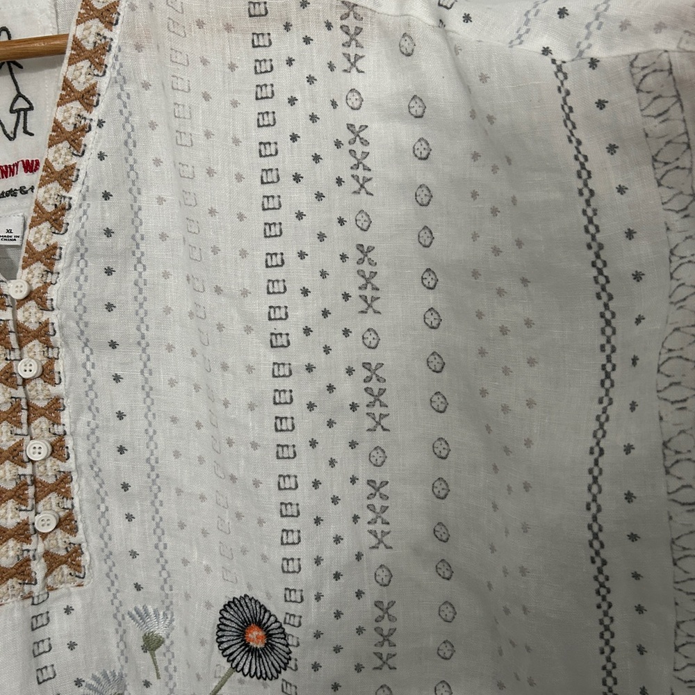 Johnny was white linen oversized blouse floral embroidered v neck line Sz xl - Picture 6 of 10
